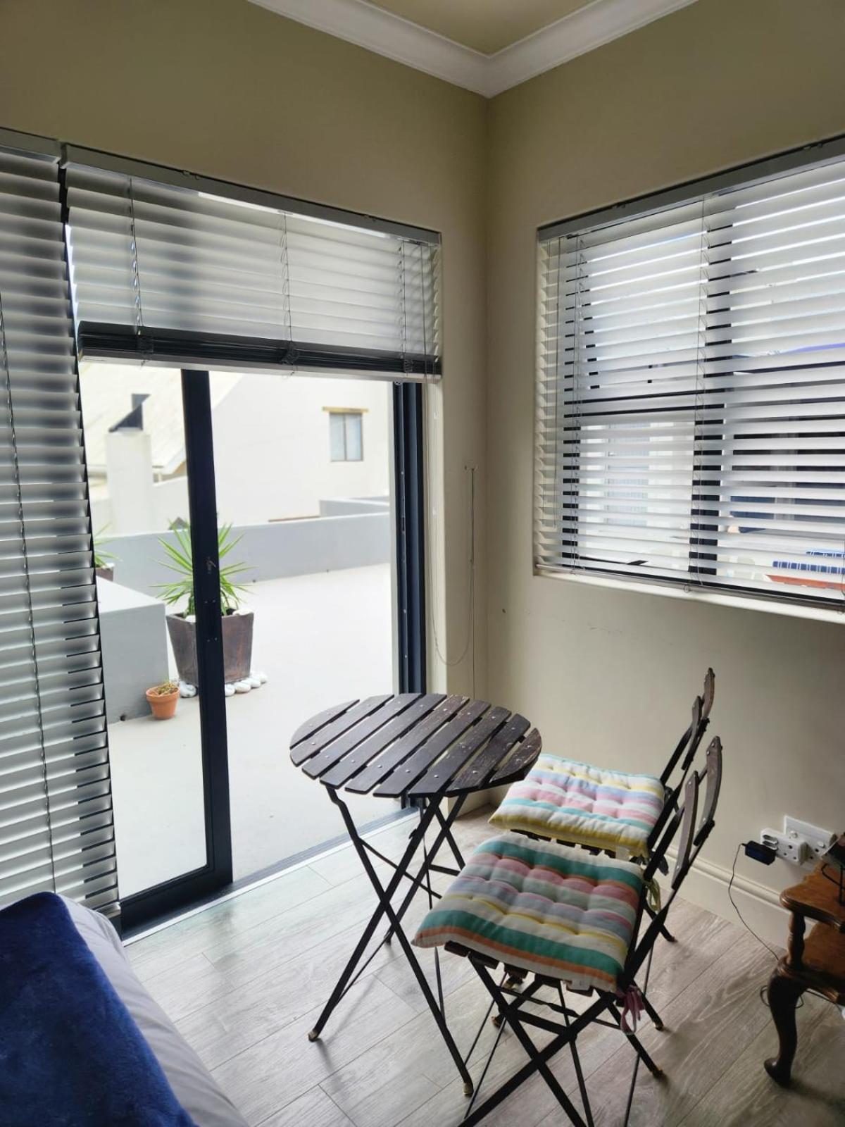 Holiday home Moondust Near The Ocean, Food And Wine Hermanus