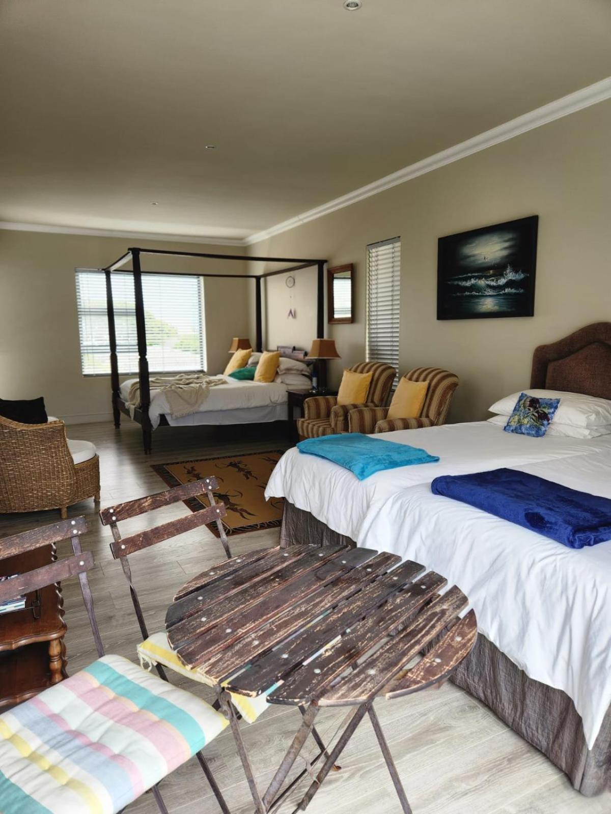 Moondust Near The Ocean, Food And Wine Holiday home Hermanus